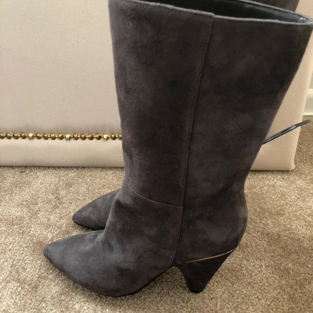 Boots - Picture 4 of 7